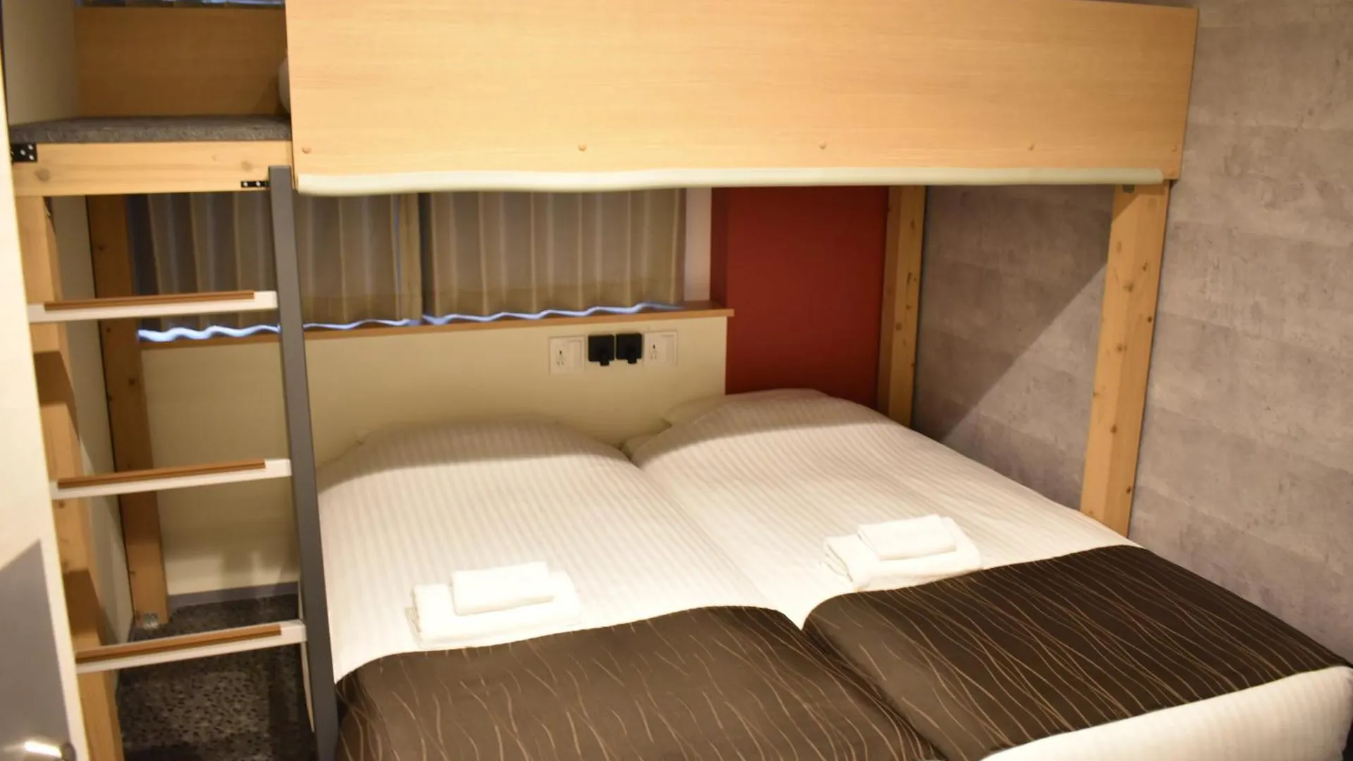 Shinsaibashi House Hotell Osaka