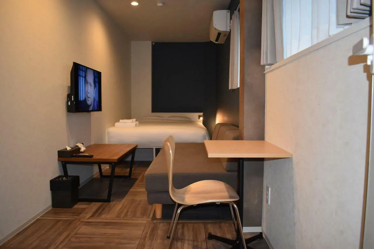 *** Guest house Shinsaibashi House Hotel Osaka Japan