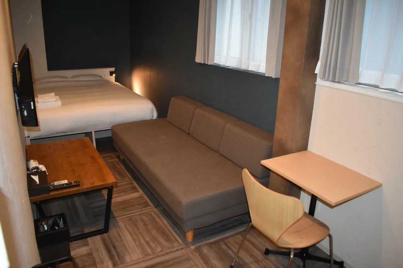 Guest house Shinsaibashi House Hotel Osaka