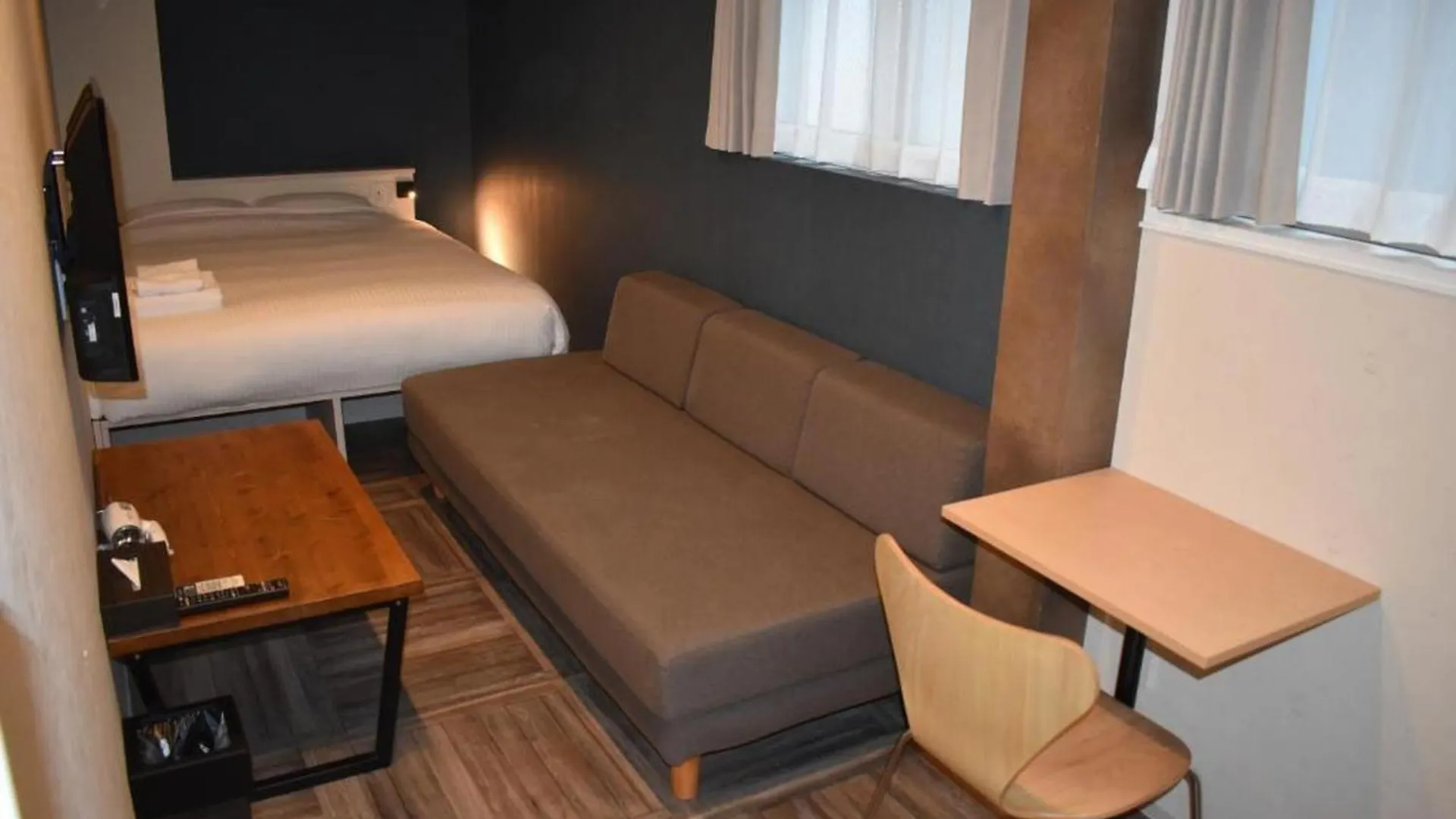 Shinsaibashi House 호텔 오사카 3*,
