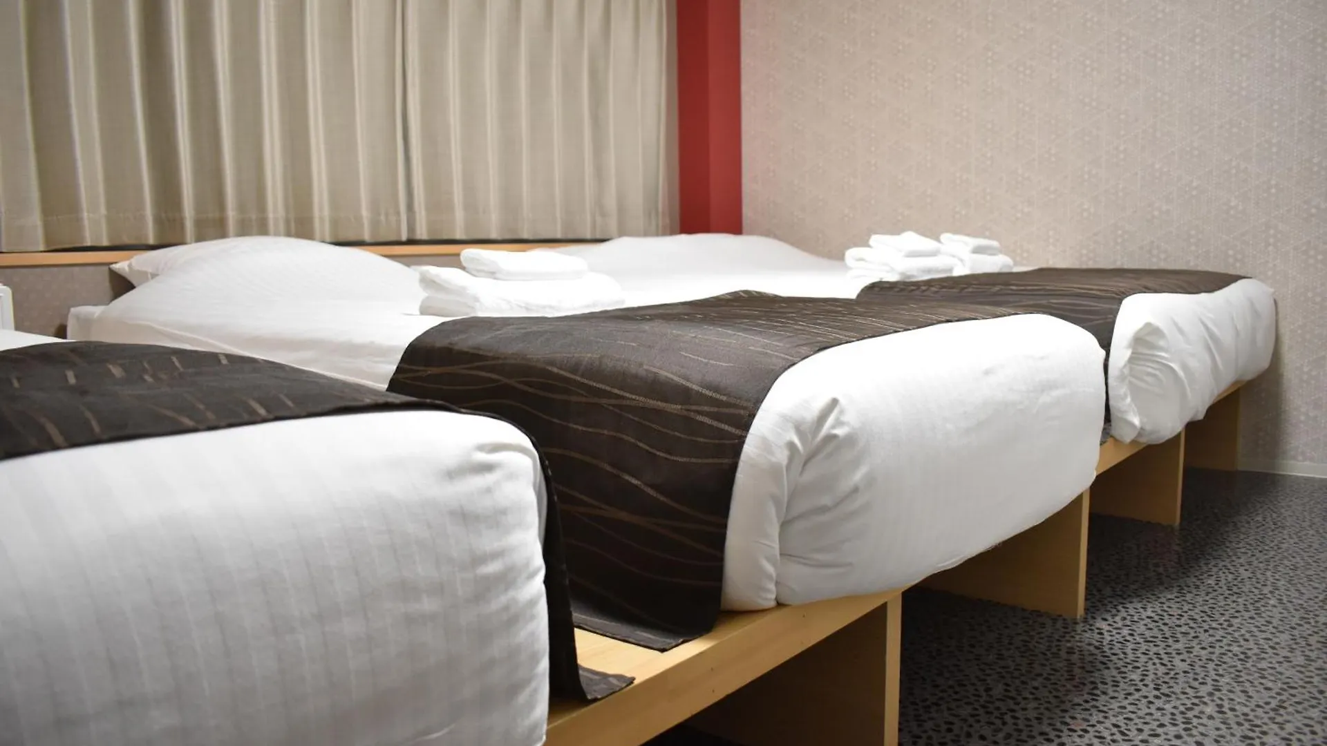 Guest house Shinsaibashi House Hotel Osaka